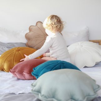 poduszka dekoracyjna na kanapę, łóżko do sypialni