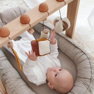 Stojak edukacyjny - Baby Gym - sensoryczne kształty