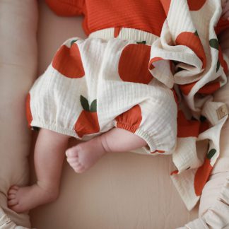 Muślinowe bloomersy - spodenki niemowlęce - Owocki