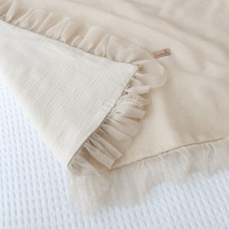 Brokatowa narzuta na łóżko dla dziewczynki - beżowa