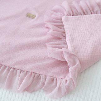 Brokatowa narzuta na łóżko dla dziewczynki - różowa