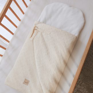 Haftowany becik niemowlęcy - Noe - jasny beż