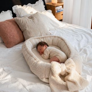 kokon niemowlęca z kokardą dla niemowląt boucle teddy